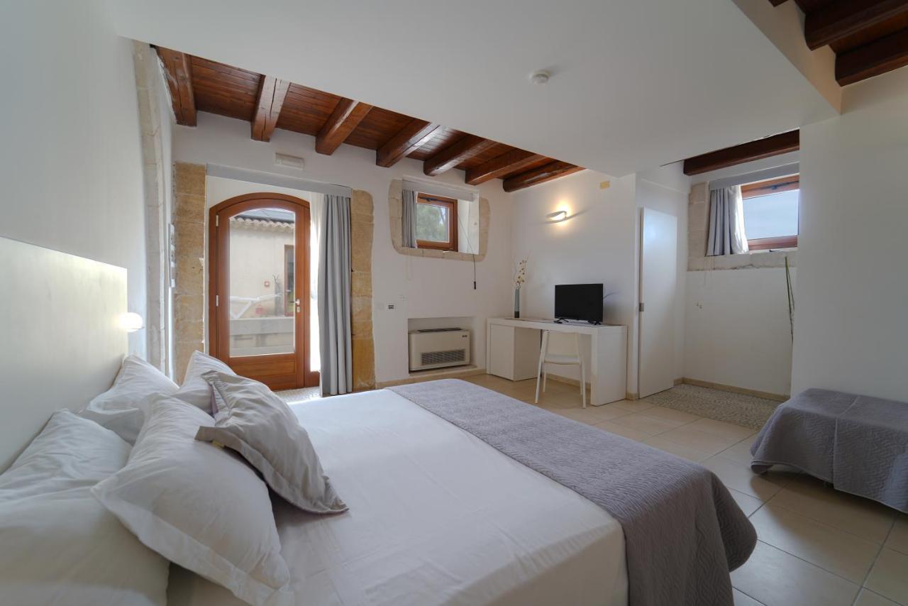 Life Hotels Kalaonda Resort Сиракузы Экстерьер фото